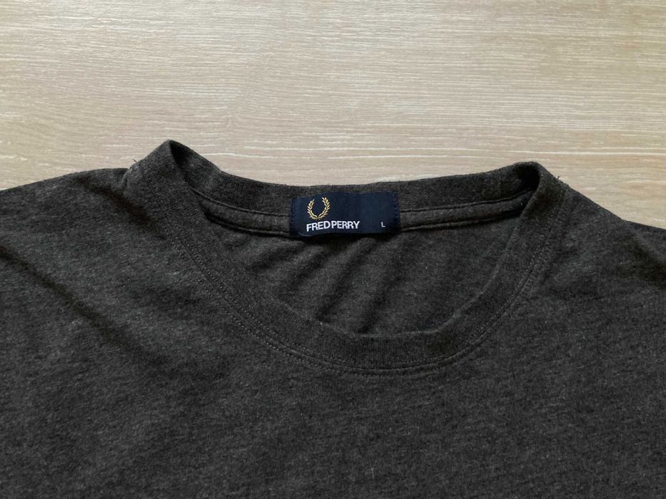 Fred Perry knitted pocket t shirt мъжка сива тениска размер L