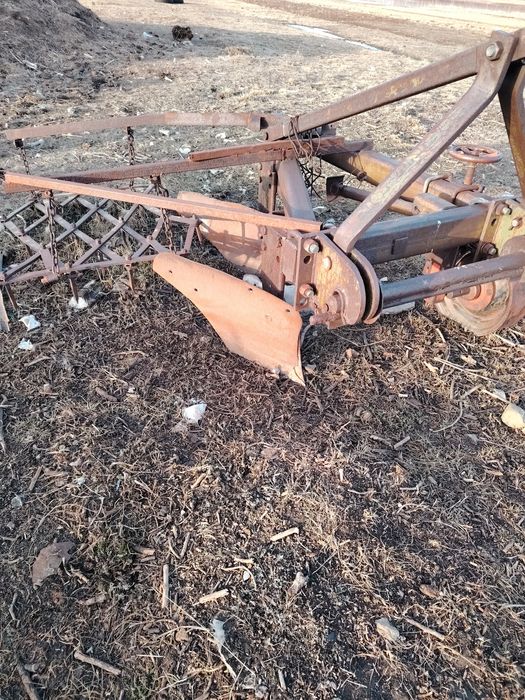 Плуг продам в хорошем состоянии