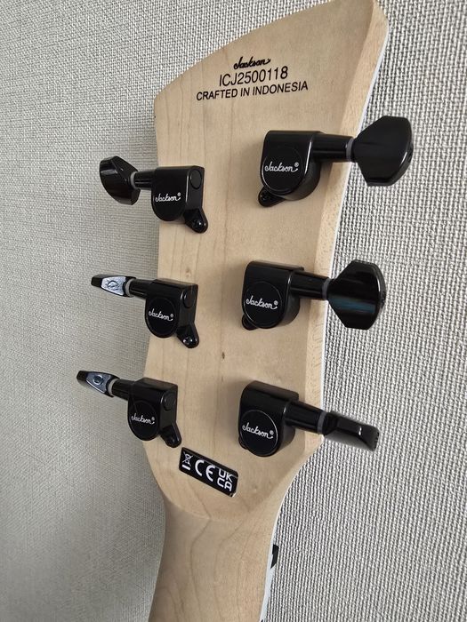 Продаю гитару Jackson surface X Series