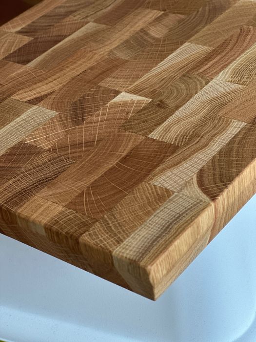 “End Grain” дъбова масивна дъска за поднасяне и рязане