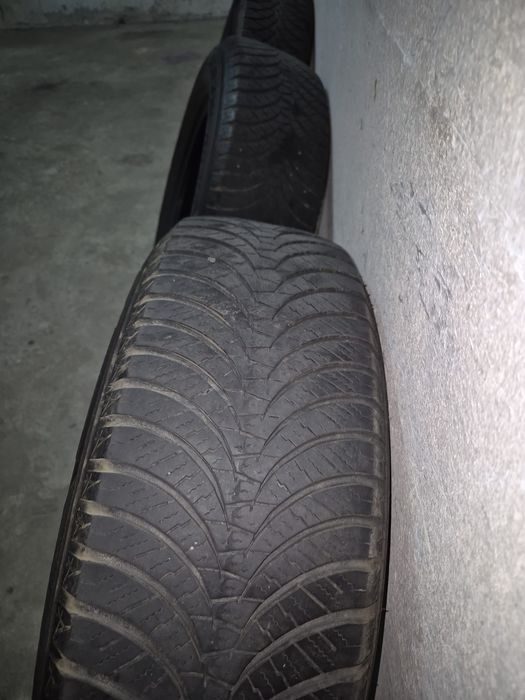 Cauciucuri duster 215 65 16