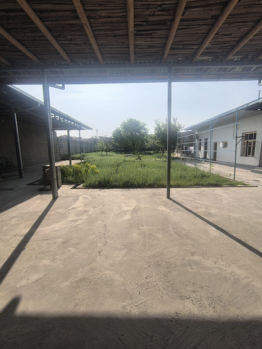 Raysentr mahallada 14 sotik