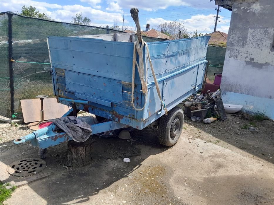 Tractor și utilaje