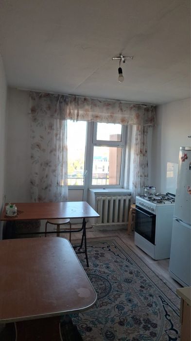 Продам малосемейную  общежитию