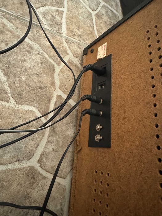 Продавам аудио система 3в1