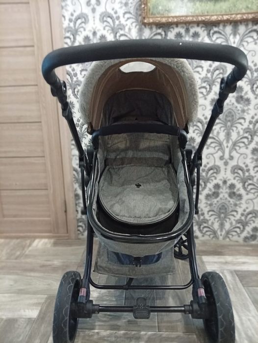 В продаже коляска