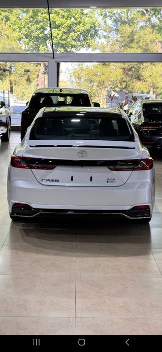 Toyota Camri 2.0 hybrid. 2025