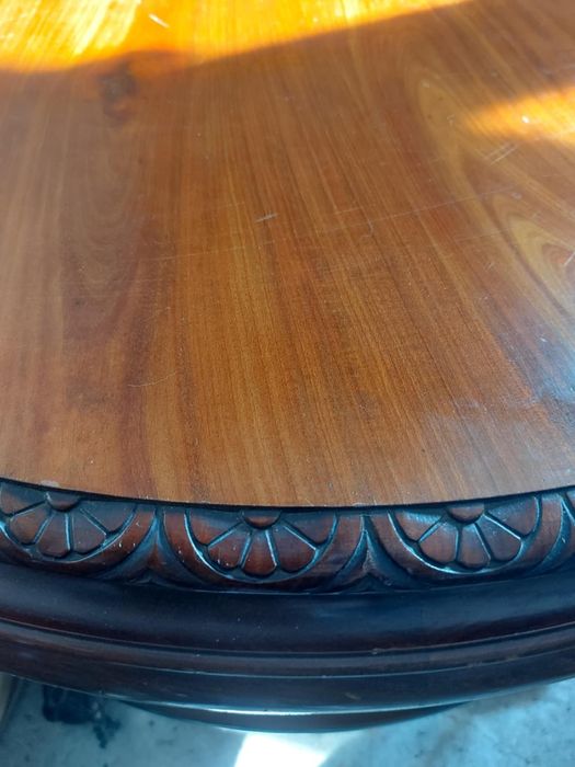 Стара махагонова маса