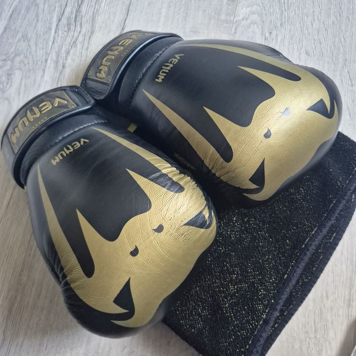 Manusi box venum 12oz