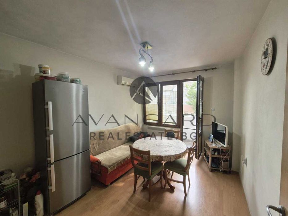 Продава се Двустаен апартамент в Пловдив, Център - 50 кв.м за 1980 €/кв.м - Снимка #1