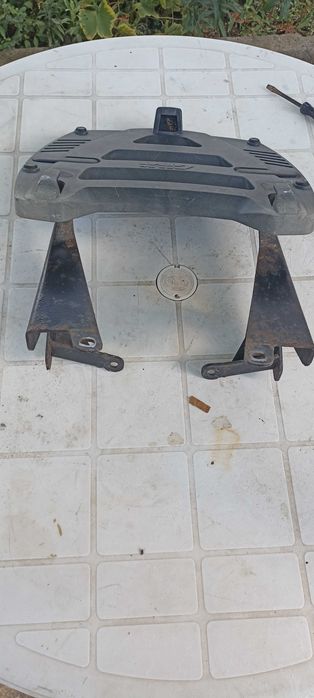 Багажник Givi за Suzuki Burgman