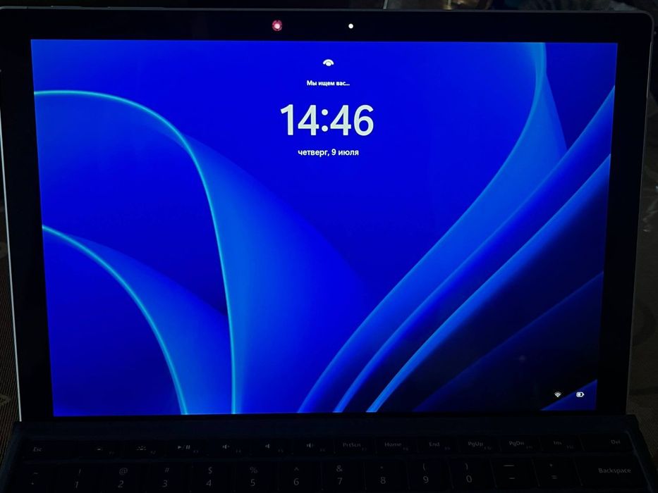 Продам Microsoft Surface Pro 5
