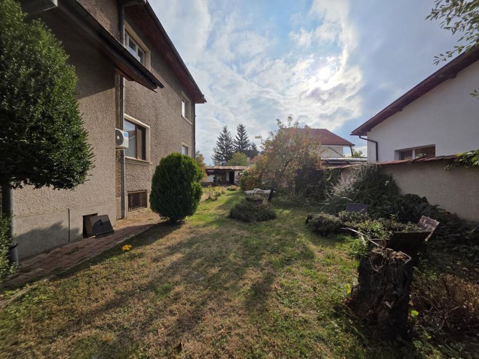 Продава се Къща в с. Горни Богров, Област София-град - 174 кв.м за 2104 €/кв.м - Снимка #6