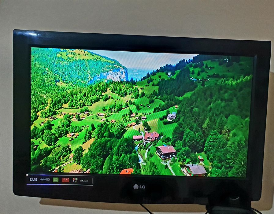 Продаётся телевизор LG 32