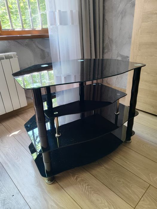 Продам тумбу под телевизор