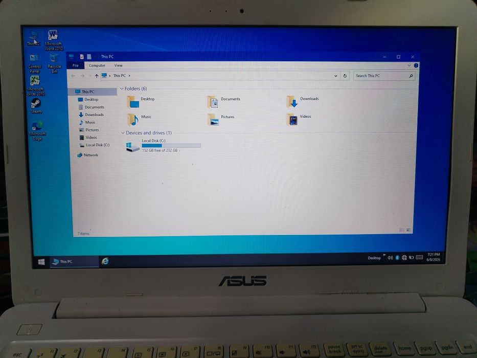 Vand laptop Asus quad core-functioneaza foarte bine