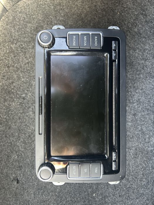 Navigatie originala Rcd 510 volkswagen cu cod de deblocare