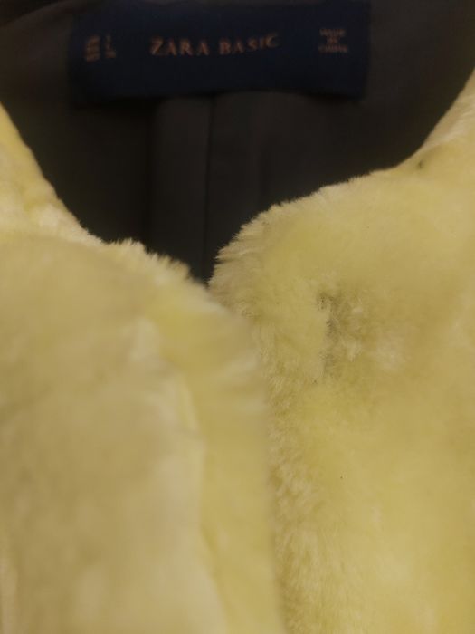Ново меко палто от Зара,размер Л,удобно и практично
