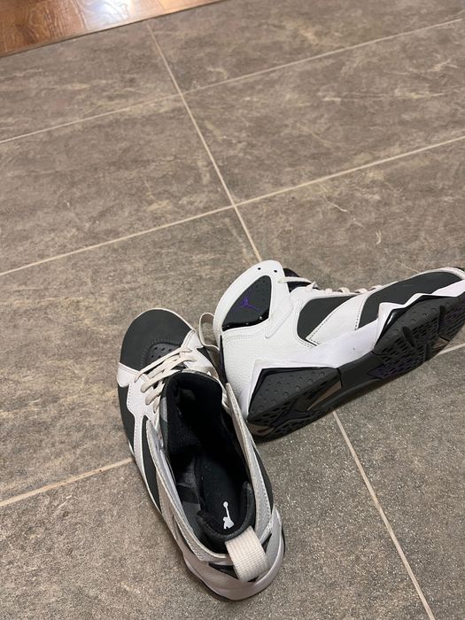 Продам кроссовки баскетбольные