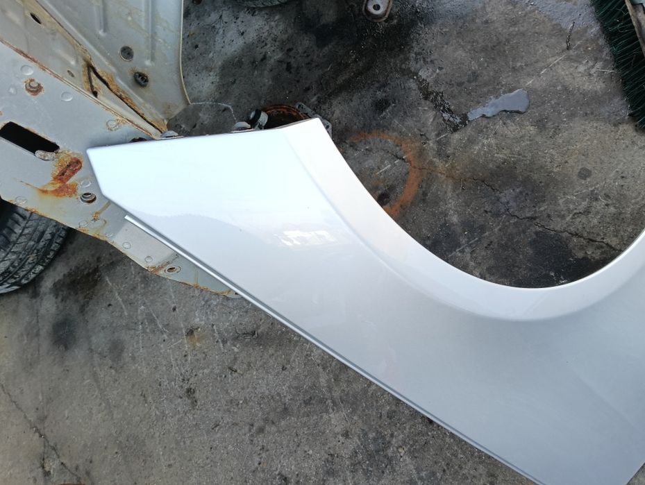 Aripa Dreapta Fata Mercedes w212 e class  2010 2011 2012 2013