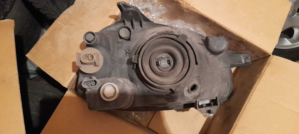 Фарове, стопове, кабели за свещи за Opel Corsa B