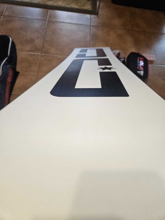 Kit snowboard COMPLET – aproape NOU – valoare actuală peste 5.500 lei