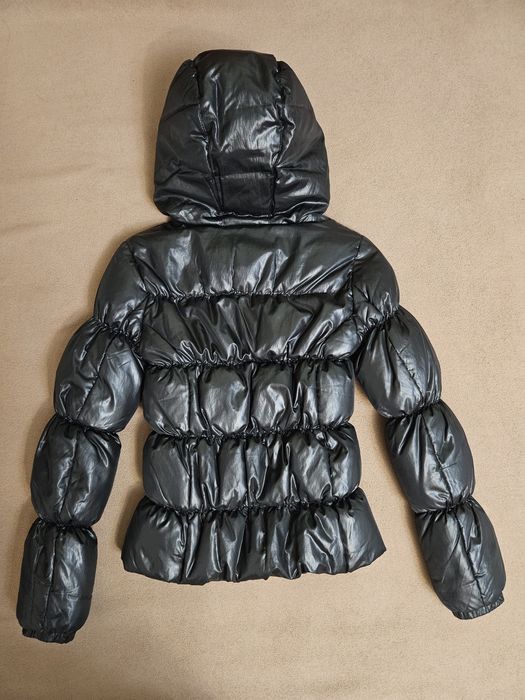 Черно яке с пух "Benetton "