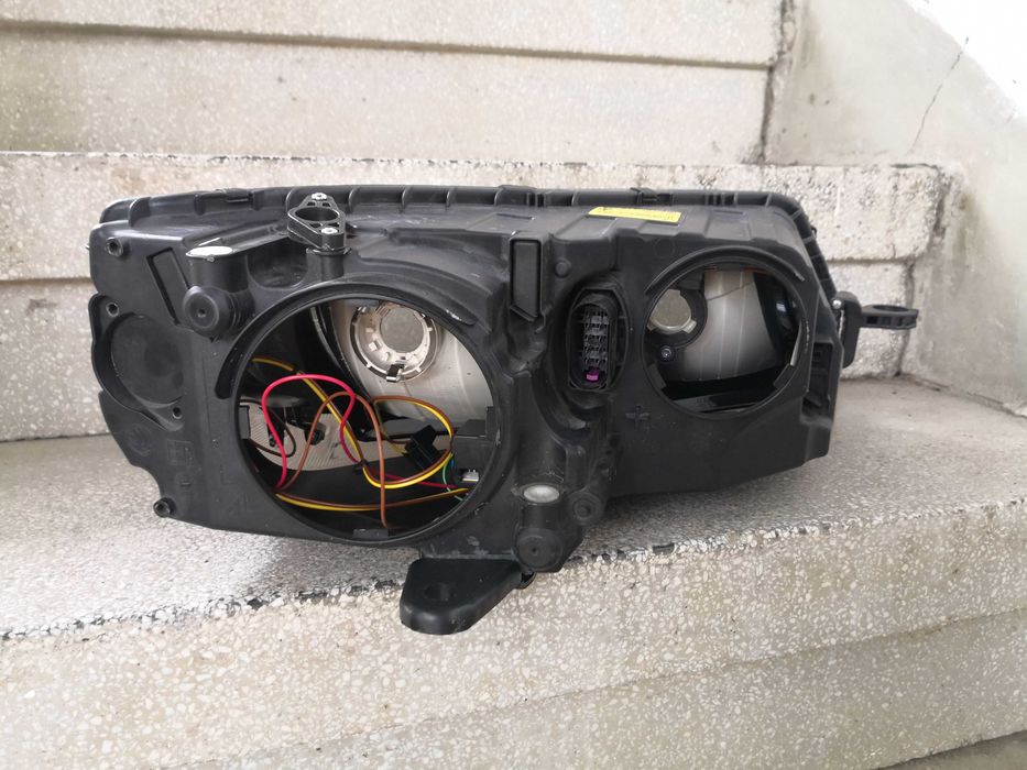 Фар Skoda Octavia ляв/Фар Шкода Октавиа Оригинален