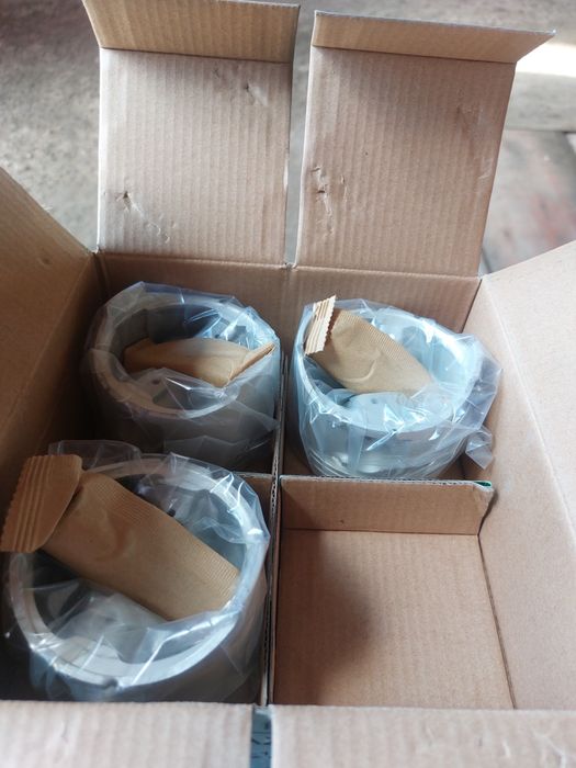 Продам поршня мазда 323f ba