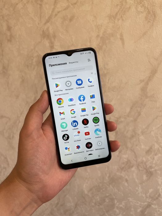 Продам VIVO Y02T.