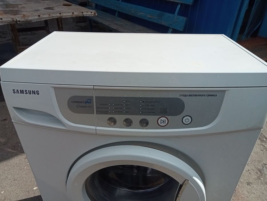 Продам машинку автомат.