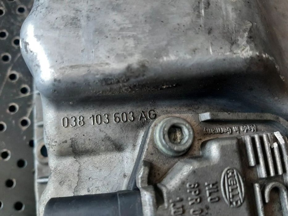 baie ulei 1.9 tdi bxe 2.0tdi bkd  seat altea 5p vw golf 5 passat  b6 038103603ag