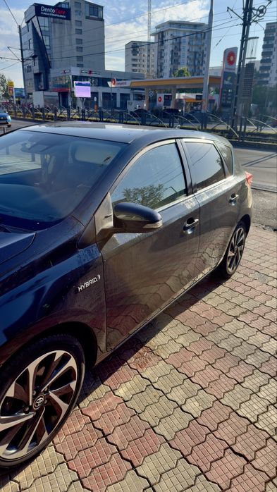 Toyota Auris 1.8 hybid an 2016  in garantie
