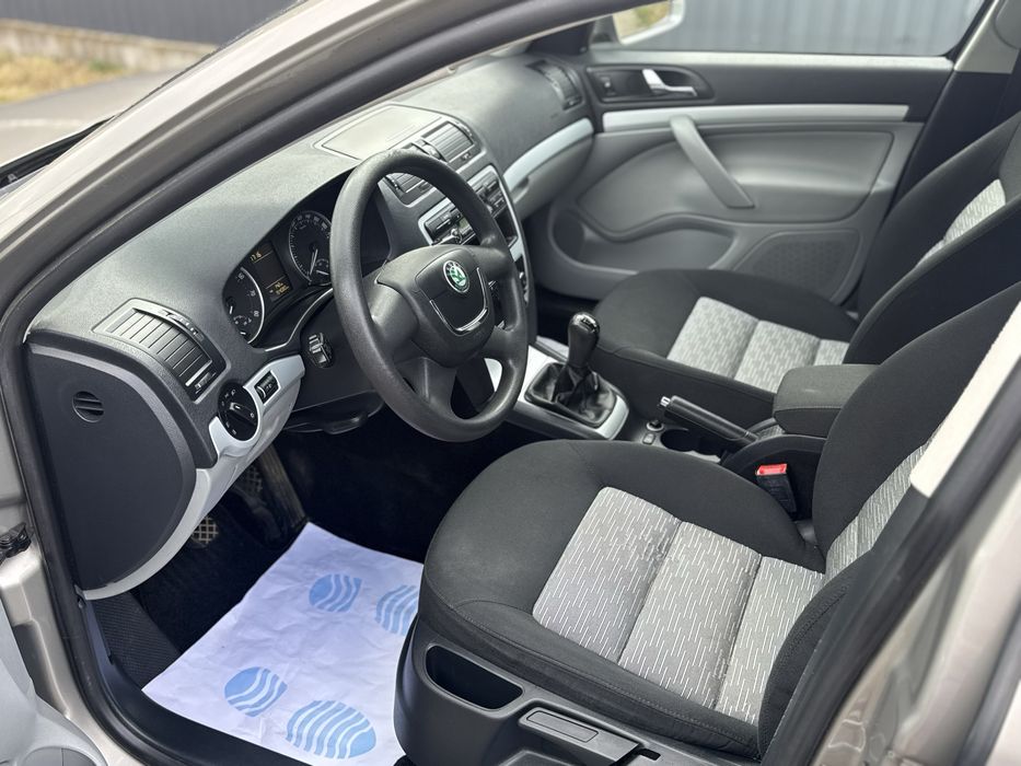 Skoda Octavia 2 Facelift 1,6 MPI / 154.000 km / Senzori / Garantie / Posibil rate