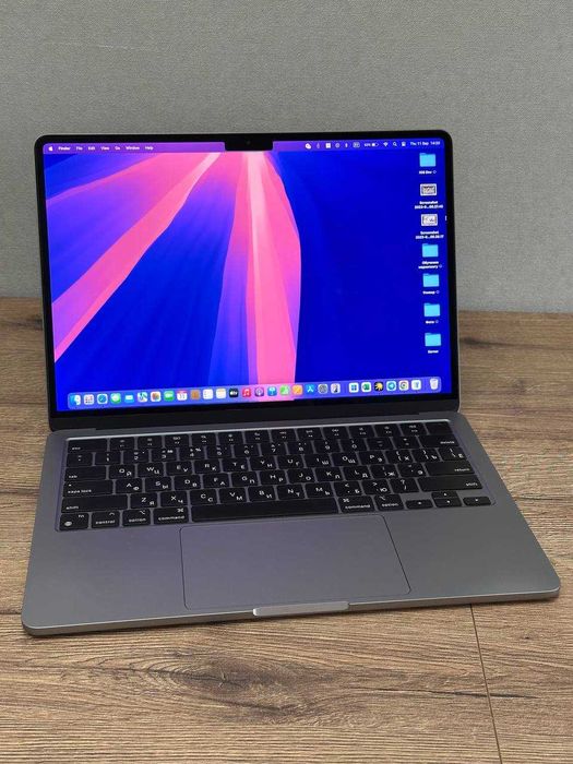 Apple MacBook Air M2 2022 8GB RAM / 512GB SSD