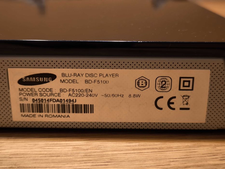 Блу Рей плеър Samsung BD-F5100 + подарък