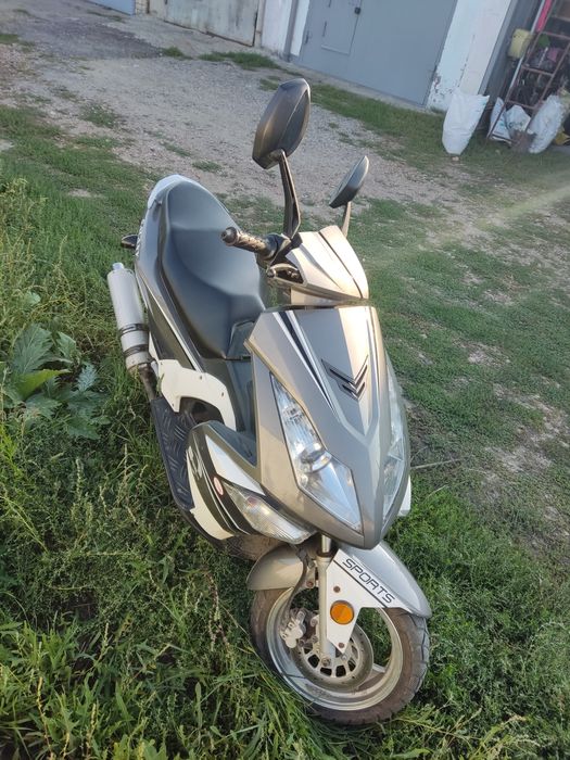 Продам скутер Galaxy