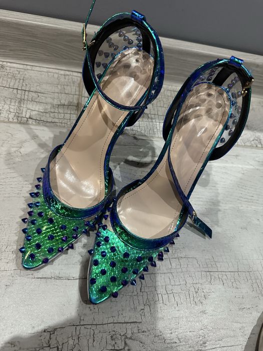 Обувки на ток