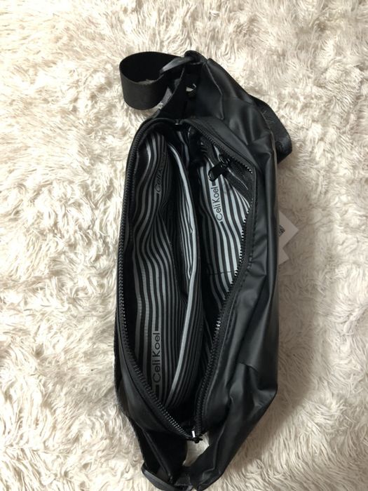 Сумка на пояс на  плечо