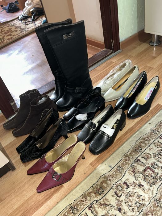 8 пар обуви. Все отдам за 10000
