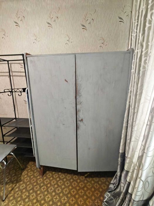 Диван+шкаф+этажерка для вещей