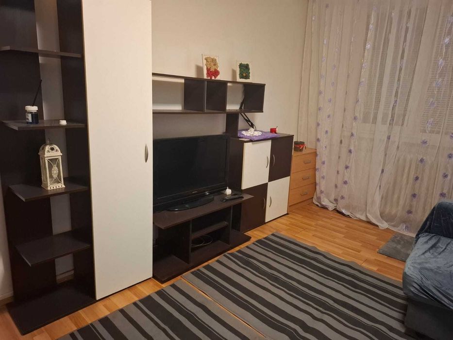 Garsonieră decomandată Favorit, 2 min metrou, proprietar