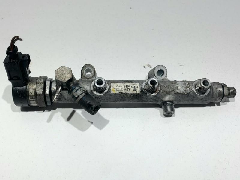Rampa injectoare dreapta Audi A8 4H D4 3.0 tdi 059130090BS