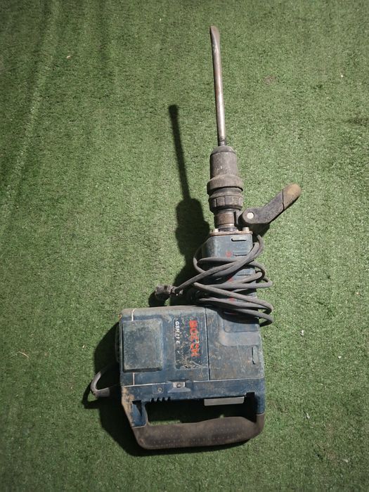 Отбойный молоток Bosch 11E