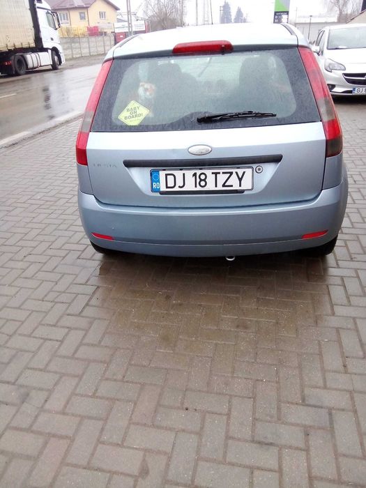 Ford Fiesa 2005 1.4 benzina - GPL