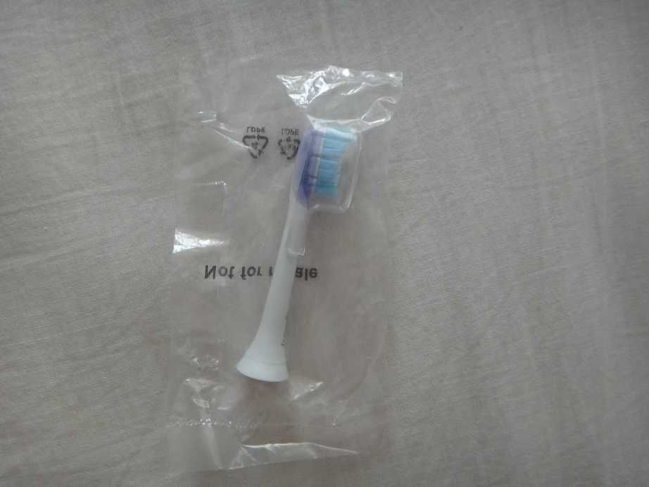 Електрическа звукова четка за зъби Philips Sonicare DailyClean 1100