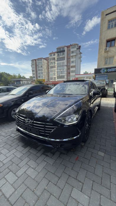 Hyundai Sonata full