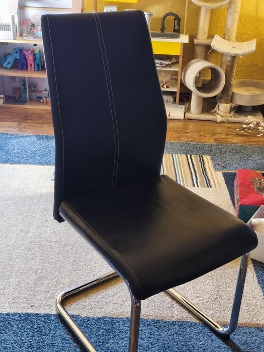 Трапезна маса + 4 стола