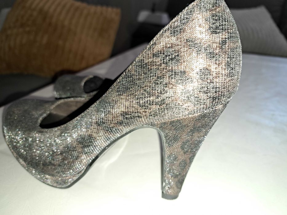 Обувки TAMARIS 37 номер