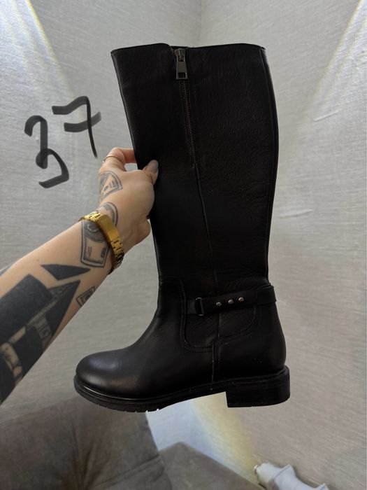 Продам женскую обувь